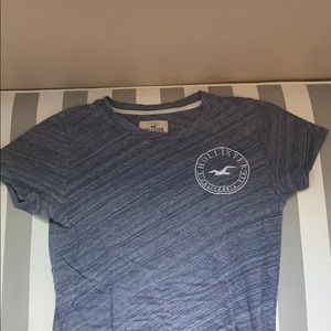 Hollister tee